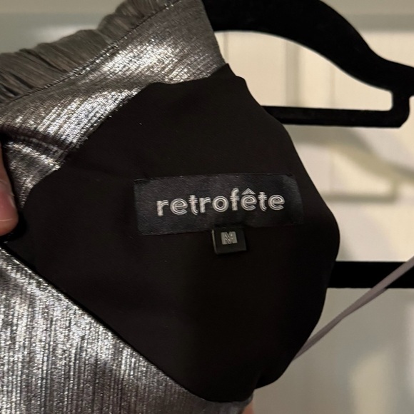 RETROFÊTE Andrea Belted One-Shoulder Metallic Maxi Dress Medium - Picture 6 of 6